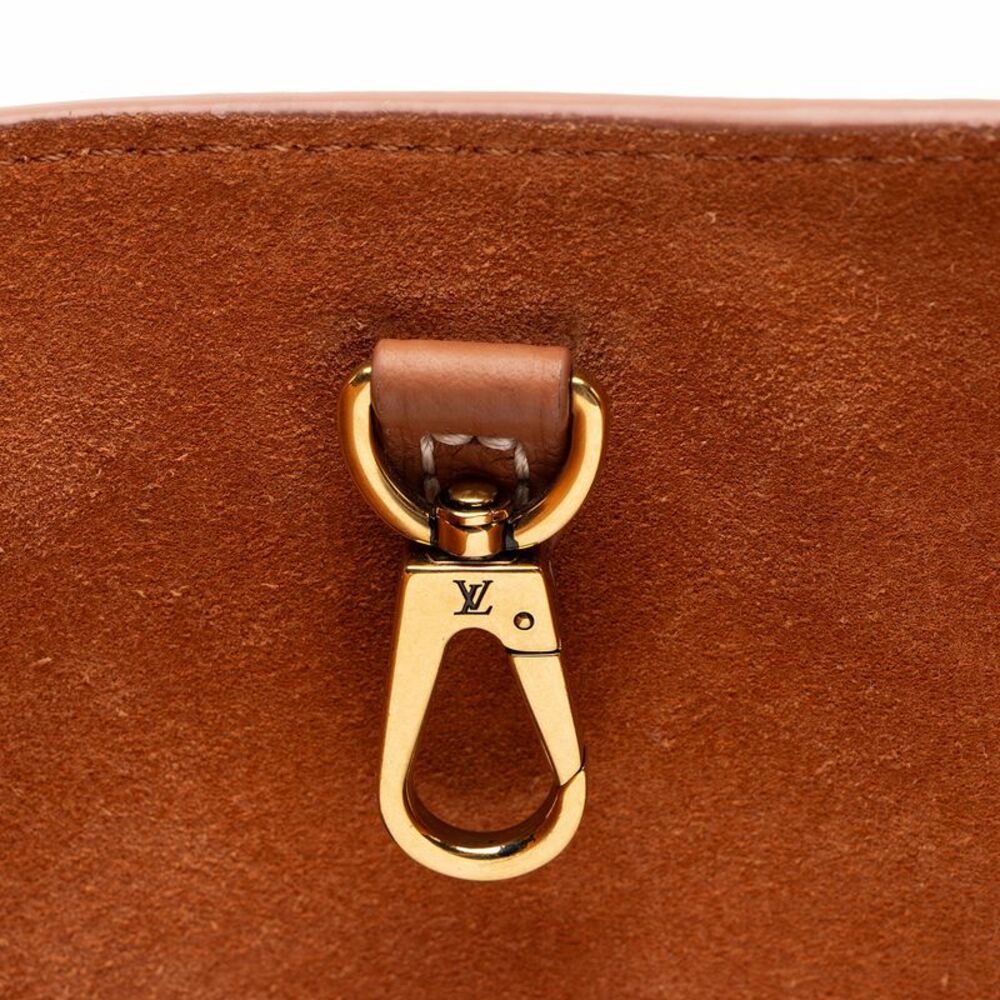 Louis Vuitton Calfskin Low Key MM Hobo - Picture 9 of 14